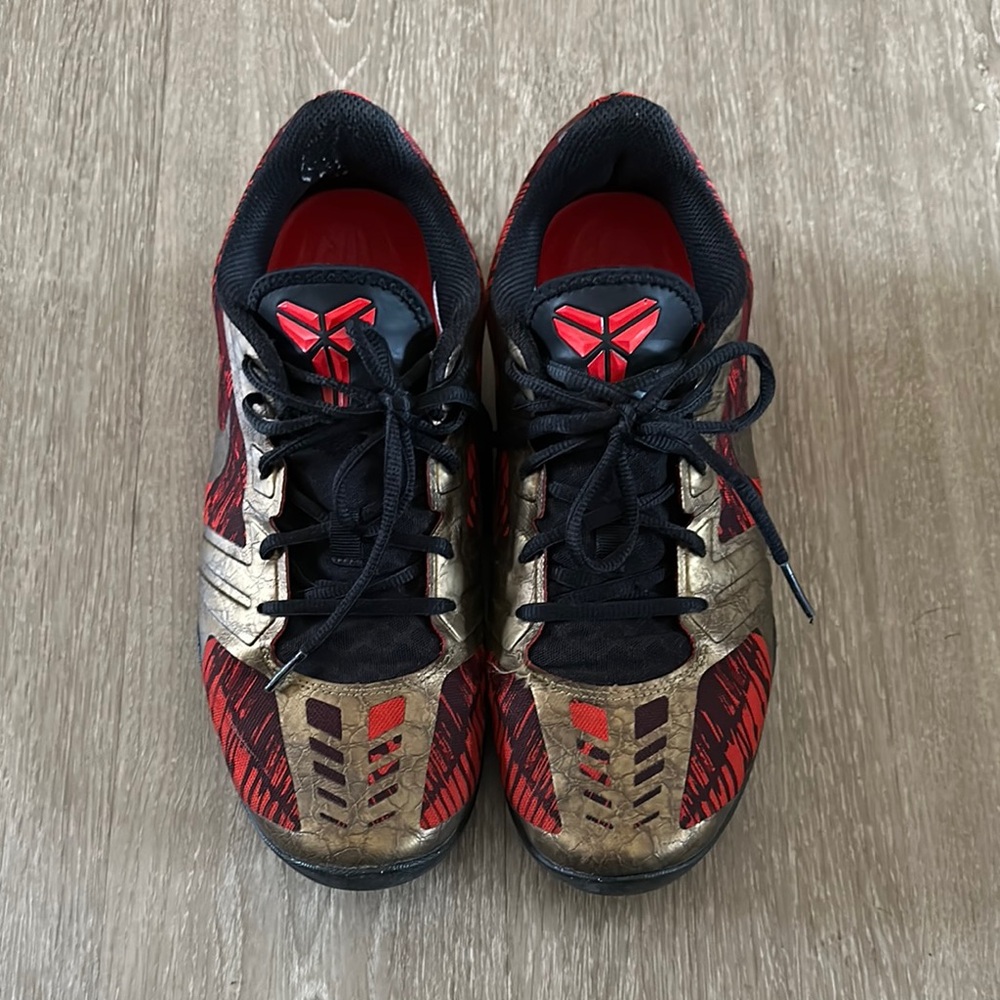Kobe Mentality Basketball Shoes